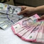 Rupiah melemah seiring eskalasi di Timur Tengah memanas