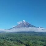 Semeru alami dua kali erupsi dengan tinggi letusan 700 meter