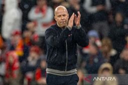 Arne Slot didepak Liverpool