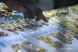Harga Antam Sabtu ini menurun Rp50.000 jadi Rp2,769 juta/gr