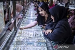 Harga Antam Sabtu ini turun lagi ke Rp2,773 juta/gr