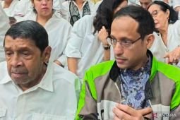 Kasus Chromebook, Nadiem kenakan jaket ojol hadapi sidang pleidoi
