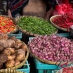 Harga pangan Selasa ini, cabai rawit Rp75.150 per kg dan telur ayam Rp30.350 per kg