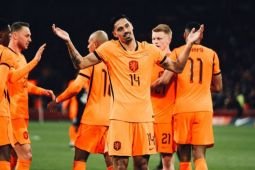 Belanda pesta lima gol ke gawang Swedia, skor akhir 5-1