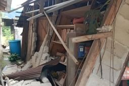 Sejumlah bangunan rusak akibat gempa magnitudo 6,7