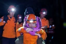 Basarnas evakuasi tiga pendaki kelelahan dan cedera di Gunung Klabat Sulut