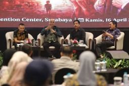Timbang-pandang biografi Akhmad Munir, Dari Kopral Menjadi Jenderal