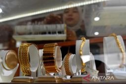 Harga emas di Pegadaian Rabu ini serentak turun harga