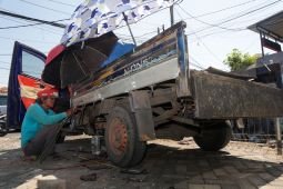 Pemkot Surabaya relokasi usaha bengkel Jalan Nias