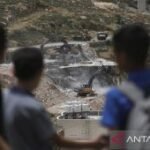 Israel serang masjid di Betlehem, larang azan subuh