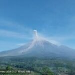 Semeru alami empat kali erupsi dengan tinggi letusan hingga 1 km