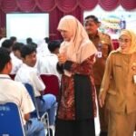 Reni Astuti ajak pelajar berbakti kepada orang tua dan hormati guru