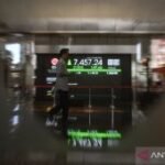 IHSG menguat di tengah investor cermati arah suku bunga global