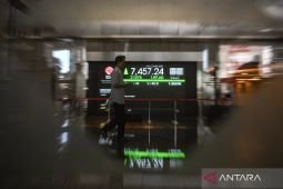 IHSG menguat di tengah investor cermati arah suku bunga global