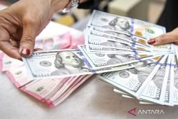 Rupiah menguat seiring meredanya kekhawatiran investor pada fiskal RI