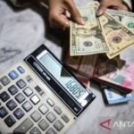 Senin ini rupiah melemah menjadi Rp18.090 per dolar AS
