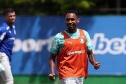 Manchester City sepakati transfer Allan Elias