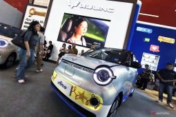 Wuling luncurkan Aira ev di GIIAS Surabaya 2026
