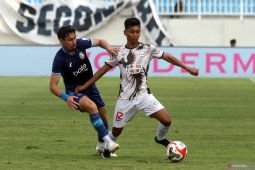 Pertandingan persahabatan Arema melawan Rans Nusantara