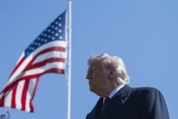 Pentagon gelar rapat darurat usai Trump marah soal pasokan senjata