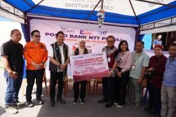 Bank Jatim beri bantuan uang hingga kebutuhan pokok untuk NTT