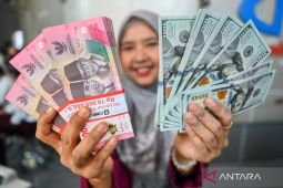 Rupiah menguat dipengaruhi harga minyak global yang menjinak