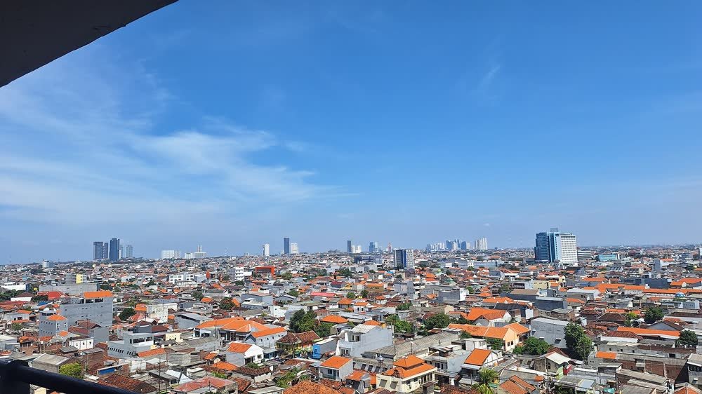 Pemandangan Kota Surabaya dan kawasan bisnis