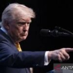 Trump desak perusahaan minyak AS segera turunkan harga ke konsumen