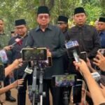 SBY kenang sumbang lukisan bersama Guruh di sebuah pameran