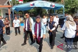Menko Zulkifli tekankan penyaluran bantuan pangan beras harus tepat sasaran