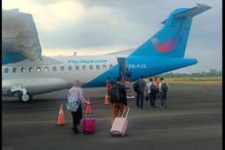 Penerbangan Jember-Jakarta di Bandara Notohadinegoro berjalan normal