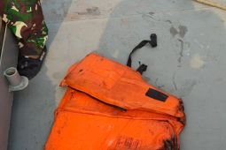 Indonesian Navy finds buoy in search for five missing journalists