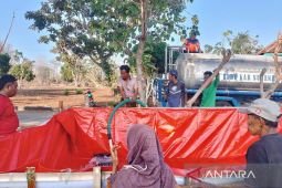 BPBD Sumenep kirim kendaraan pengangkut air bersih ke kepulauan