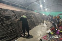 Sebanyak 615 warga desa dievakuasi hindari paparan erupsi Gunung Sinabung