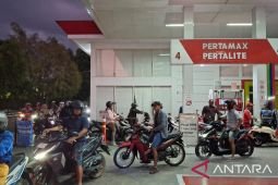 Pemkab Jember terapkan WFH dan sekolah daring dampak antrean BBM