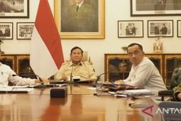 Presiden minta perbanyak drone dan peralatan untuk cegah karhutla