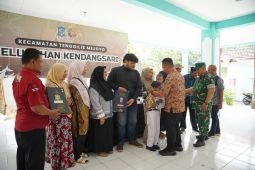 SIER tebus ijazah dan bantu biaya sekolah warga kurang mampu