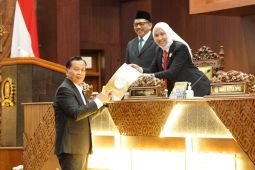 Fraksi Demokrat pertanyakan pelayanan dan pengelolaan transportasi publik