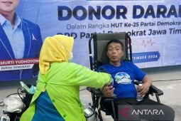Partai Demokrat gelar donor darah serentak di 38 DPC se-Jatim