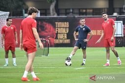 Pelatih ungkap kondisi Thom Haye yang harus absen akibat kartu merah