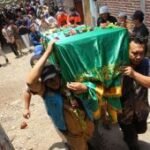 Pemakaman korban KM Virgo Transport 8 di Tulungagung