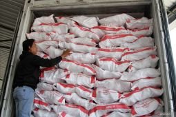 Pengiriman perdana karkas ayam layer ke Indonesia Timur