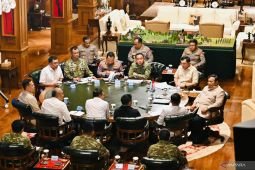 Prabowo seeks latest report on forest fires in Sumatra, Kalimantan