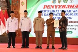 Sebanyak 242 bidang tanah wakaf di Kabupaten Mojokerto resmi tersertifikasi