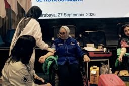 Ratusan peserta ikuti donor darah Partai Demokrat Surabaya