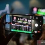 IHSG menguat di tengah pasar “wait and see” hasil RDG Bank Indonesia