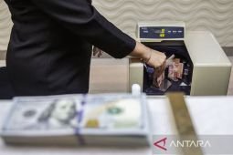 Senin ini rupiah melemah menjadi Rp17.948 per dolar AS