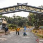 Indonesia strengthens safety for volcano tourists