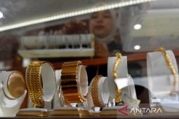 Daftar lengkap harga emas tiga jenama Pegadaian pada Senin