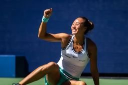 Zheng bangkit singkirkan Swiatek, Gauff ke perempat final US Open